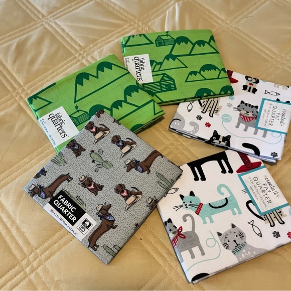 New Bundle of Fabric Quarters Cotton 18”x21” per Piece - Picture 1 of 7